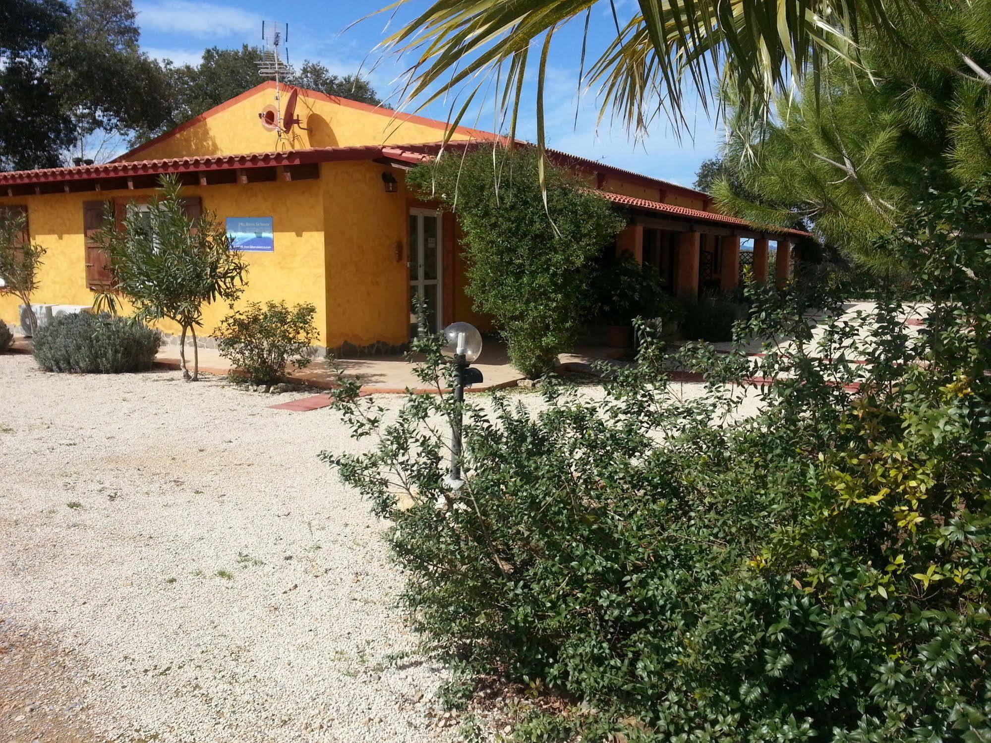 Agriturismo La Barca In Secca 奥尔梅多 外观 照片
