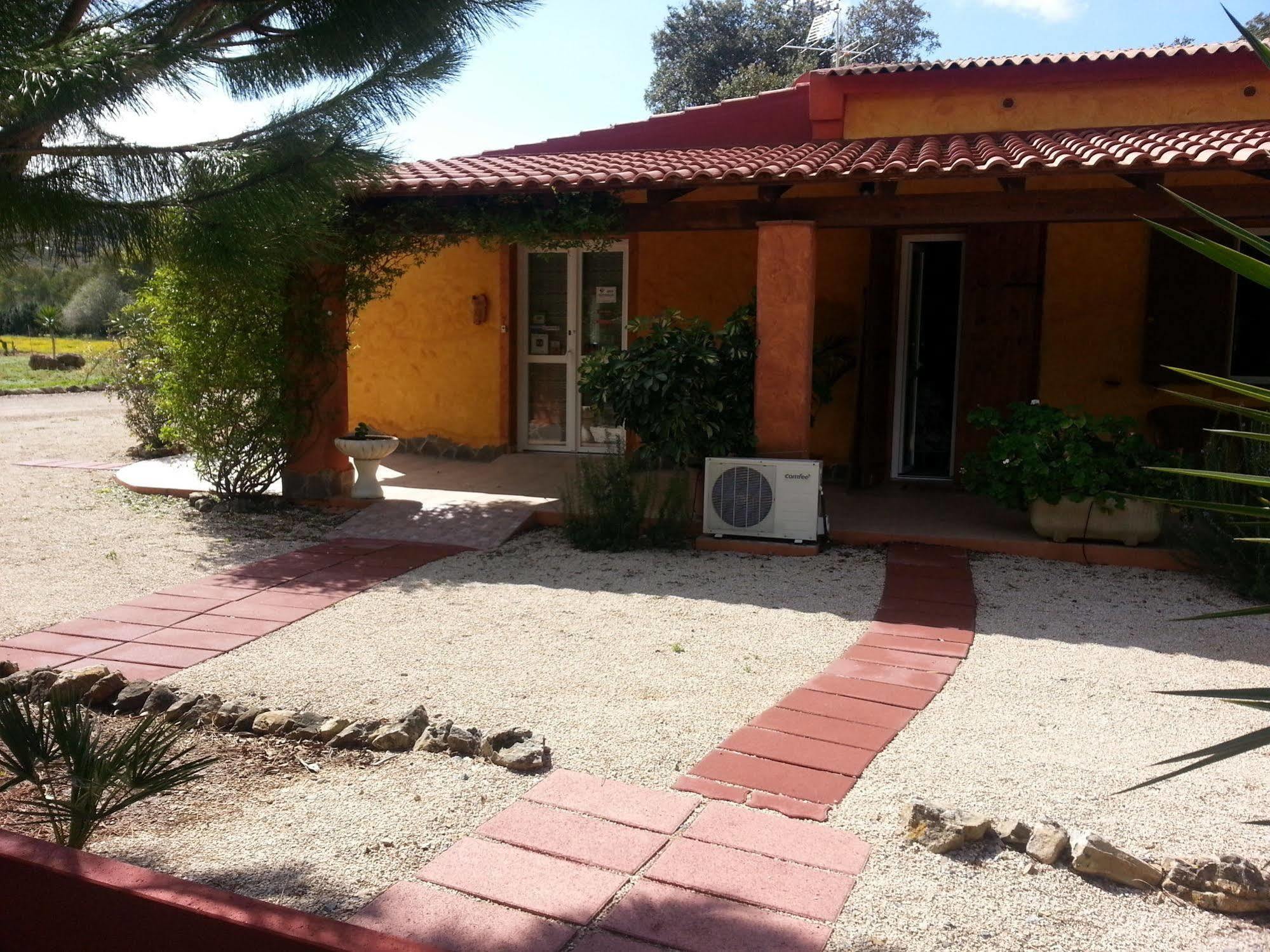 Agriturismo La Barca In Secca 奥尔梅多 外观 照片